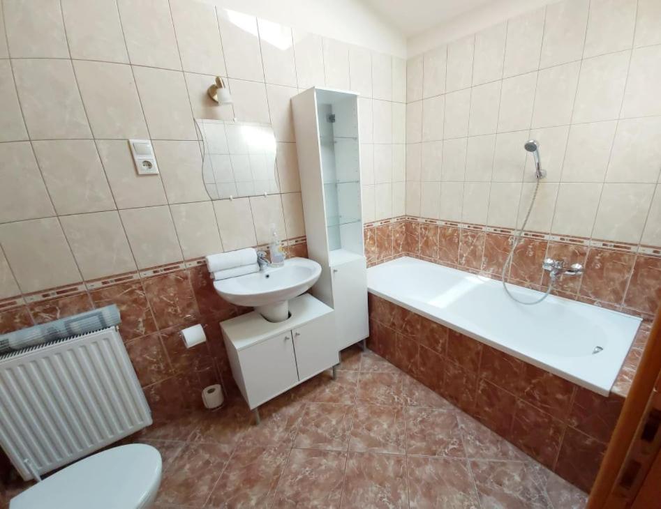 Mediterran Apartman Zalakaros Eksteriør billede